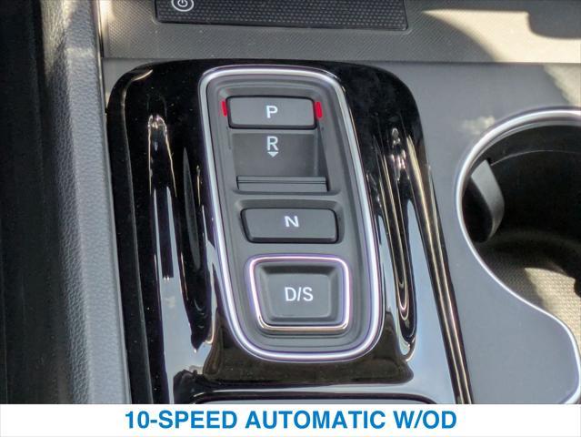 Photo of 2025 Platinum White Pearl Honda Pilot