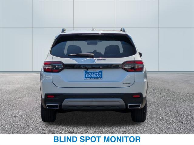 Photo of 2025 Platinum White Pearl Honda Pilot