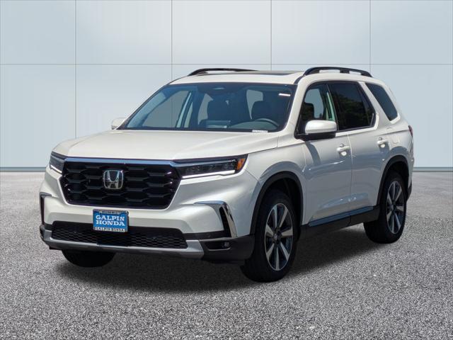 Photo of 2025 Platinum White Pearl Honda Pilot