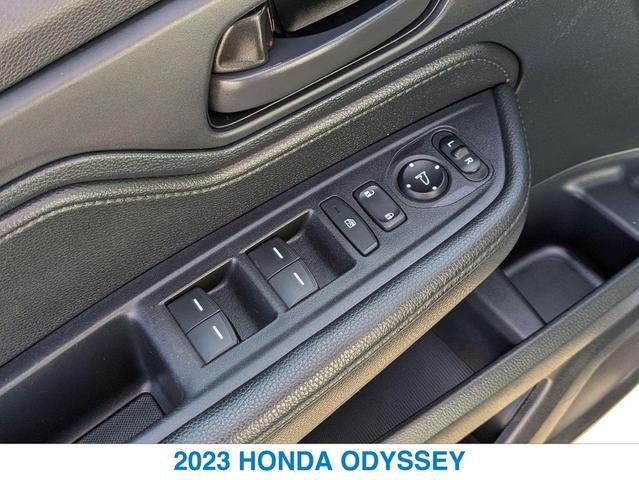 Photo of 2023 WHITE Honda Odyssey