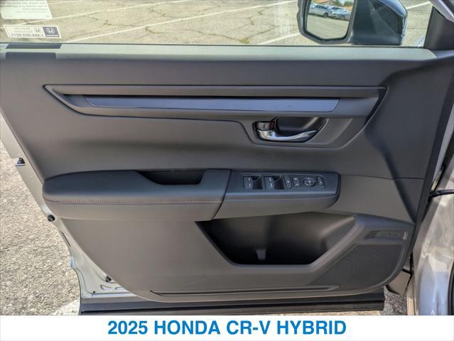 Photo of 2025 Solar Silver Metallic Honda CR-V Hybrid
