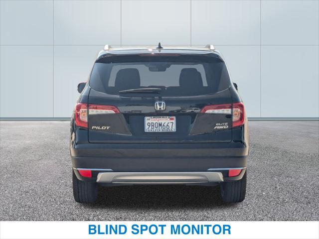 Photo of 2022 BLACK Honda Pilot