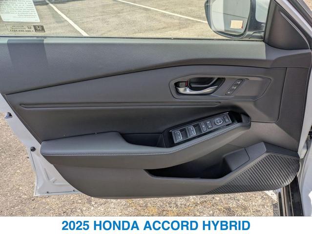 Photo of 2025 Platinum White Pearl Honda Accord Hybrid