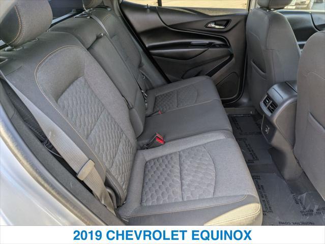 Photo of 2019 SILVER Chevrolet Equinox