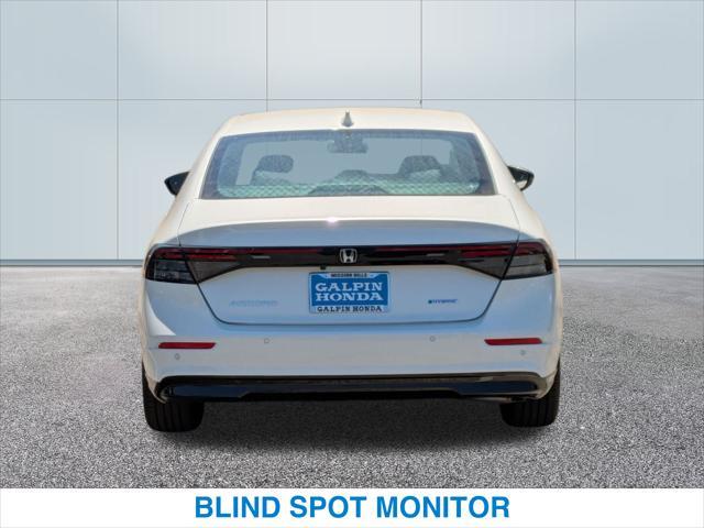 Photo of 2025 Platinum White Pearl Honda Accord Hybrid