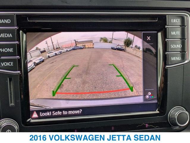 Photo of 2016 GRAY Volkswagen Jetta