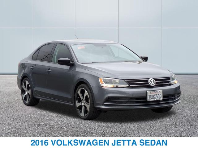 Photo of 2016 GRAY Volkswagen Jetta