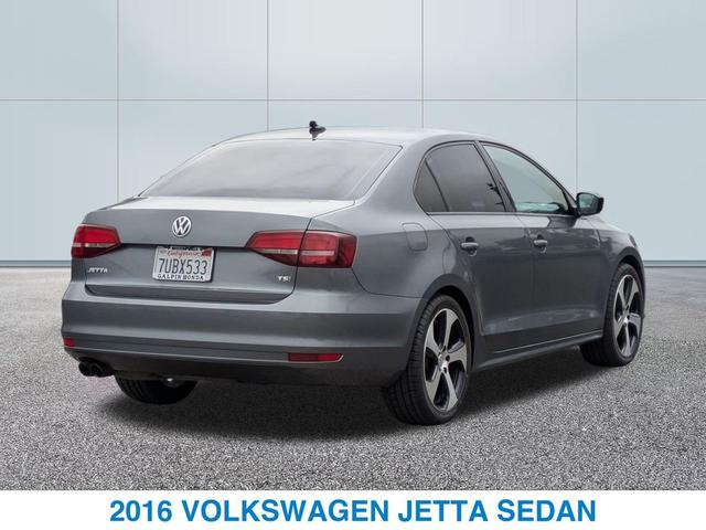 Photo of 2016 GRAY Volkswagen Jetta