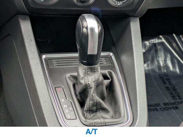 Photo of 2016 GRAY Volkswagen Jetta