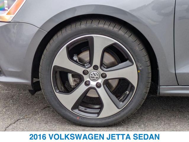 Photo of 2016 GRAY Volkswagen Jetta