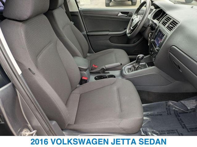 Photo of 2016 GRAY Volkswagen Jetta