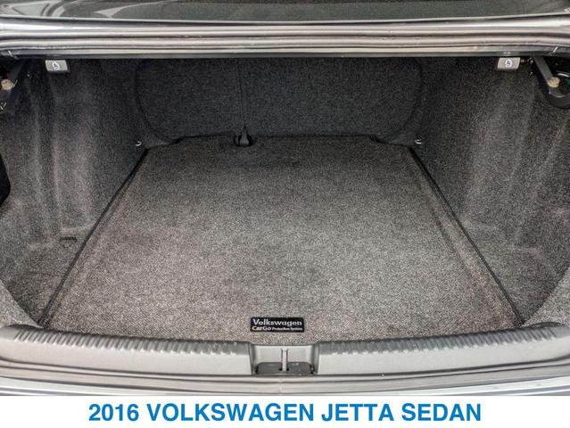 Photo of 2016 GRAY Volkswagen Jetta
