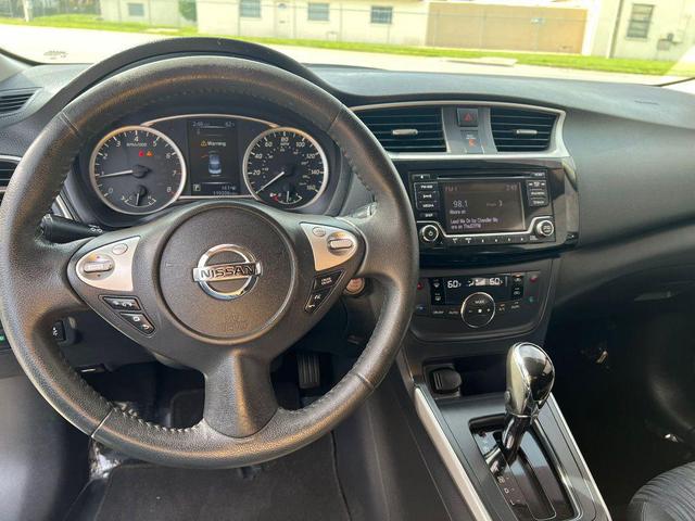 Photo of 2018 Gun Metallic Nissan Sentra