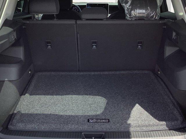 Photo of 2025 Pure White Volkswagen Tiguan