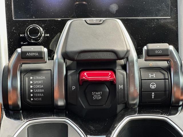 Photo of 2019 Blu Eleos Metallic Lamborghini Urus
