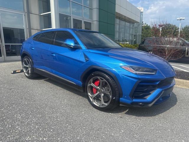 Photo of 2019 Blu Eleos Metallic Lamborghini Urus
