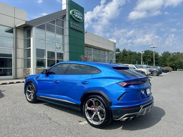 Photo of 2019 Blu Eleos Metallic Lamborghini Urus
