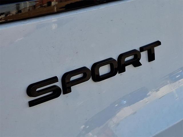 Photo of 2025 Fuji White Land Rover Range Rover Sport