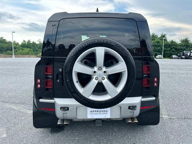 Photo of 2024 Santorini Black Metallic Land Rover Defender