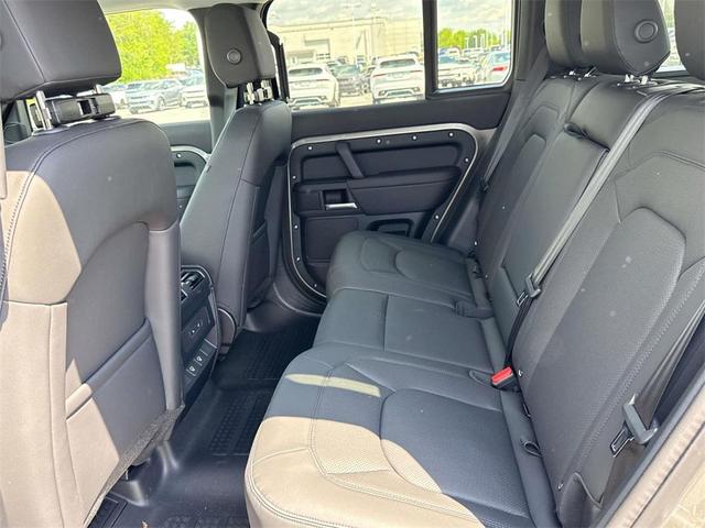 Photo of 2025 Silicon Silver Premium Metallic Land Rover Defender