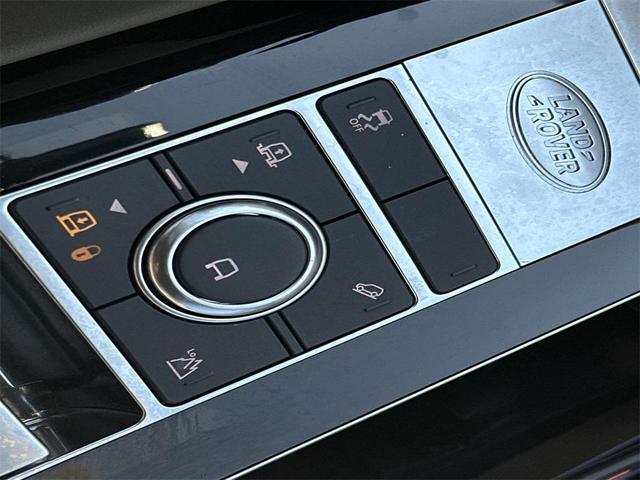 Photo of 2021 Gray Land Rover Range Rover