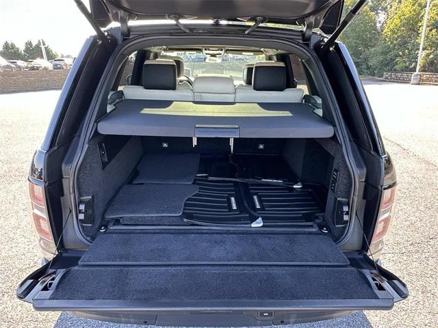 Photo of 2021 Gray Land Rover Range Rover