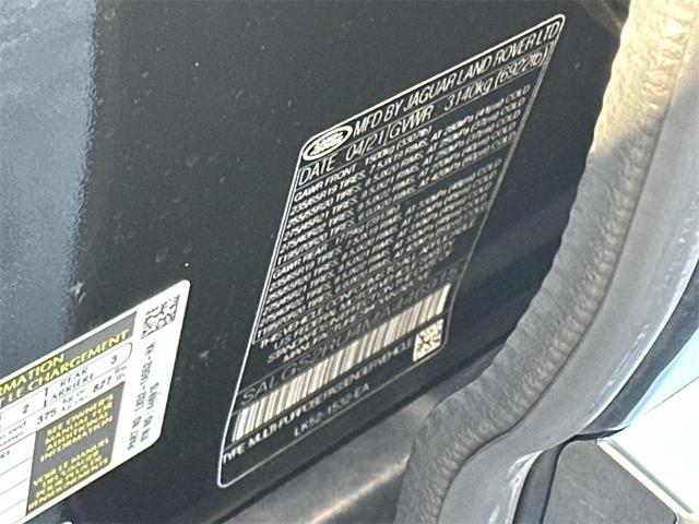 Photo of 2021 Gray Land Rover Range Rover