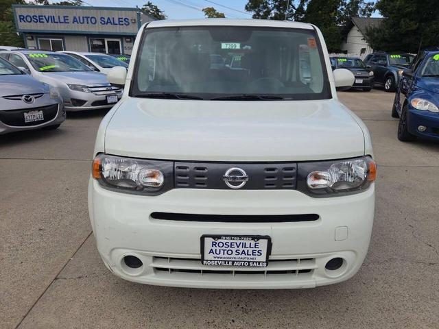 Photo of 2010 White Pearl Nissan Cube