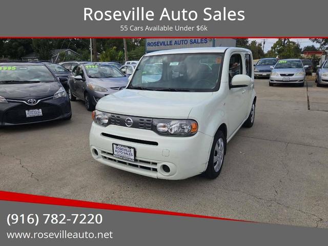 Photo of 2010 White Pearl Nissan Cube