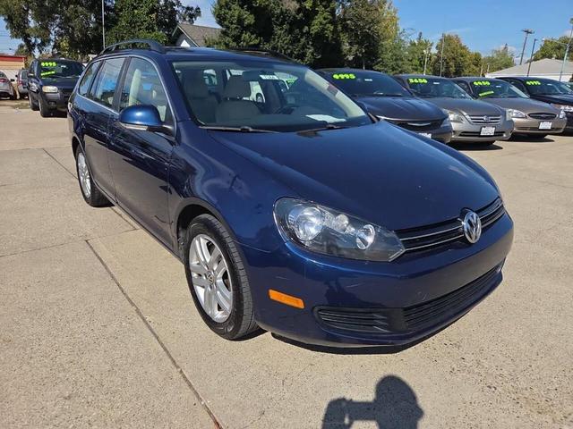 Photo of 2014 Tempest Blue Metallic Volkswagen Jetta SportWagen