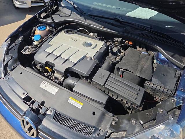 Photo of 2014 Tempest Blue Metallic Volkswagen Jetta SportWagen
