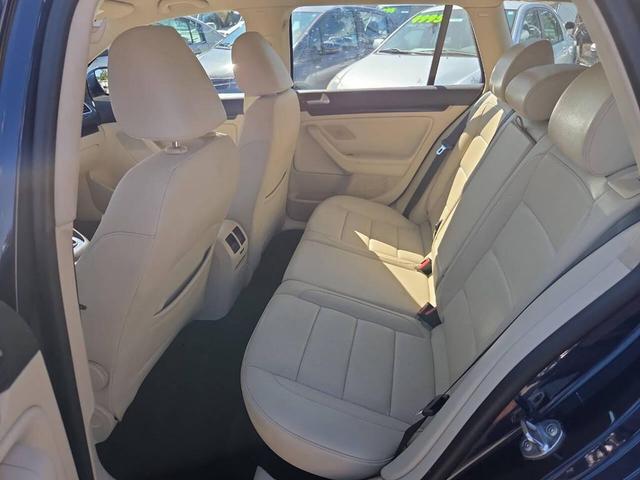 Photo of 2014 Tempest Blue Metallic Volkswagen Jetta SportWagen