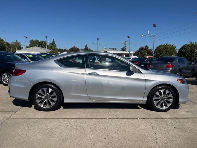 Photo of 2013 Alabaster Silver Metallic Honda Accord