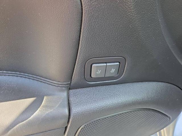Photo of 2012 Ingot Silver Metallic Lincoln MKZ
