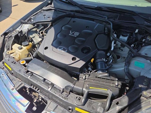 Photo of 2004 Gray INFINITI G35