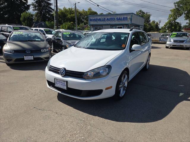 Photo of 2013 Candy White Volkswagen Jetta SportWagen