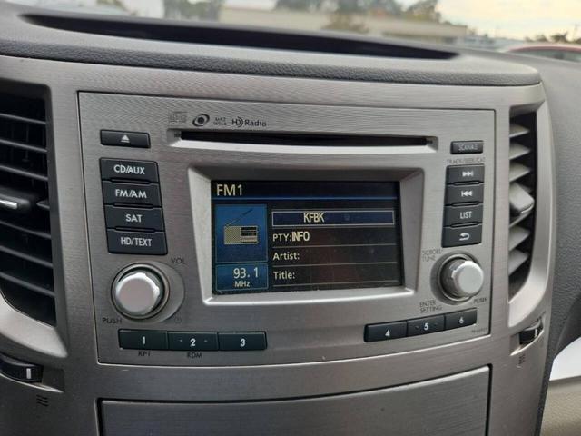 Photo of 2014 Satin White Pearl Subaru Outback