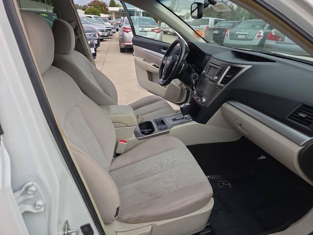 Photo of 2014 Satin White Pearl Subaru Outback