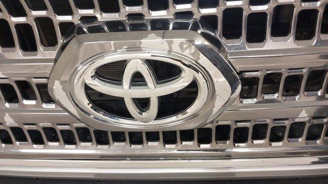 Photo of 2016 Magnetic Gray Metallic Toyota Tacoma