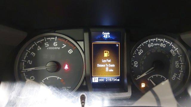 Photo of 2016 Magnetic Gray Metallic Toyota Tacoma