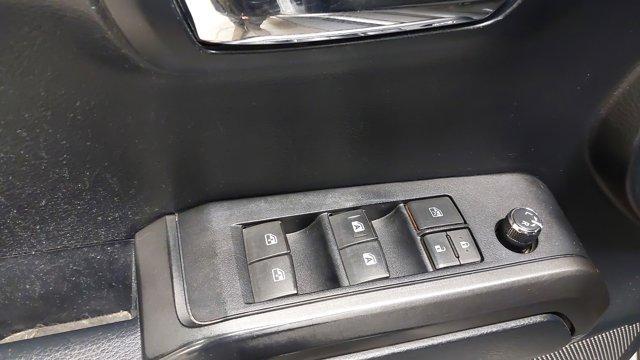 Photo of 2016 Magnetic Gray Metallic Toyota Tacoma