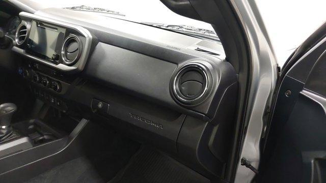 Photo of 2016 Magnetic Gray Metallic Toyota Tacoma