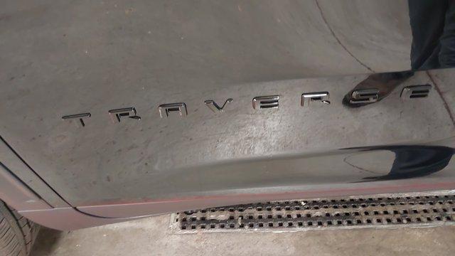 Photo of 2025 Mosaic Black Metallic Chevrolet Traverse
