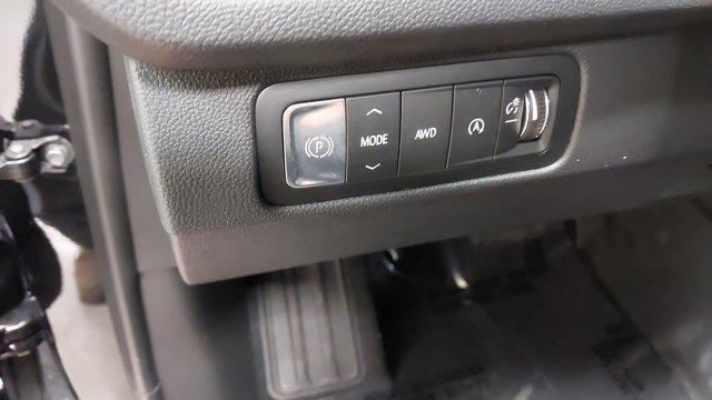 Photo of 2025 Mosaic Black Metallic Chevrolet Traverse