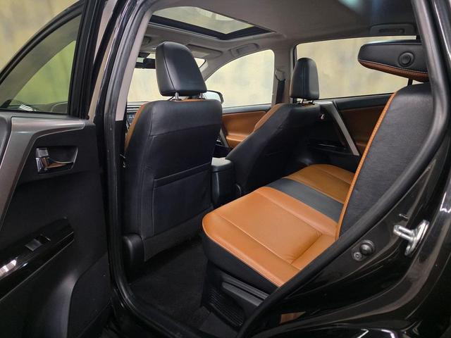 Photo of 2016 Black Sand Pearl Toyota RAV4 Hybrid