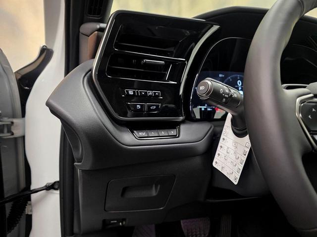 Photo of 2025 Wind Chill Pearl Lexus TX 350