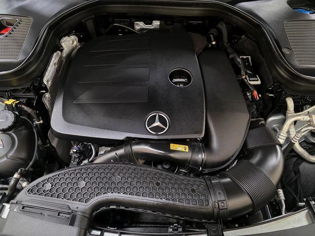 Photo of 2022 Cirrus Silver Metallic Mercedes-Benz GLC 300