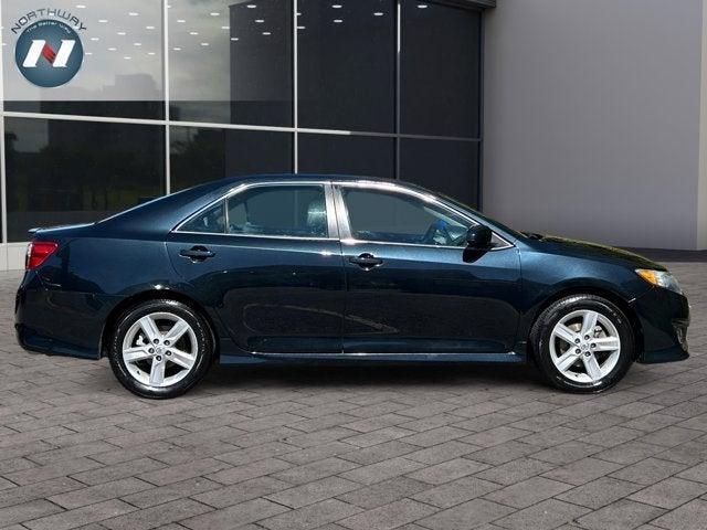 Photo of 2013 Attitude Black Metallic Toyota Camry