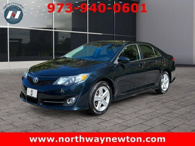 Photo of 2013 Attitude Black Metallic Toyota Camry