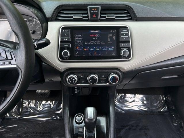Photo of 2021 Brilliant Silver Metallic Nissan Versa
